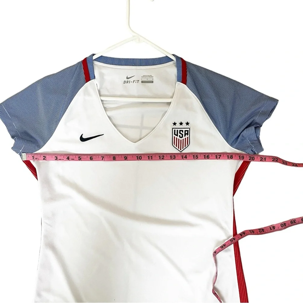 EUC Nike USA Women's Home Jersey Size L - Picture 7 of 11